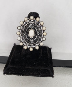 Paparazzi Accessories Mesa Mandala White Ring