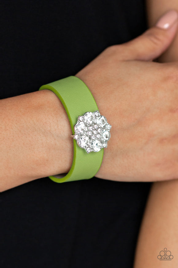 Paparazzi Accessories Show Stopper Green Bracelet 