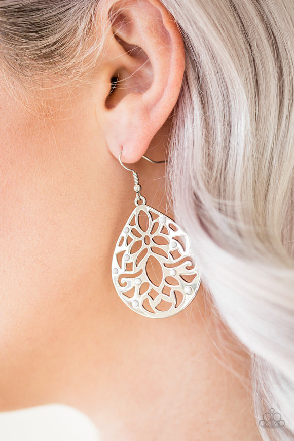 Paparazzi Accessories Casually Coachella White Earring 