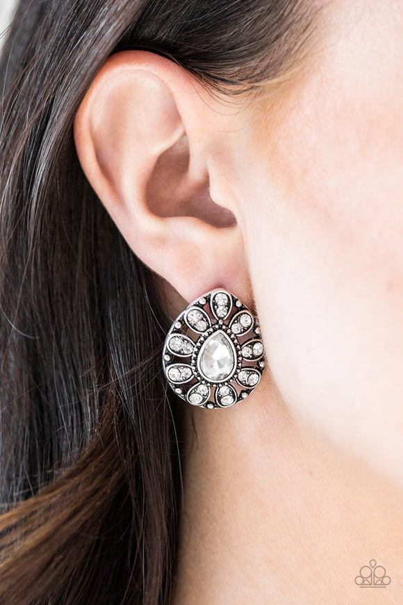 Paparazzi Accessories Treasure Retreat White Earring